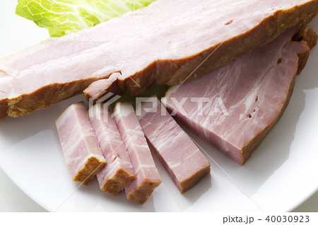 ㊲厚切りベーコンカット300g