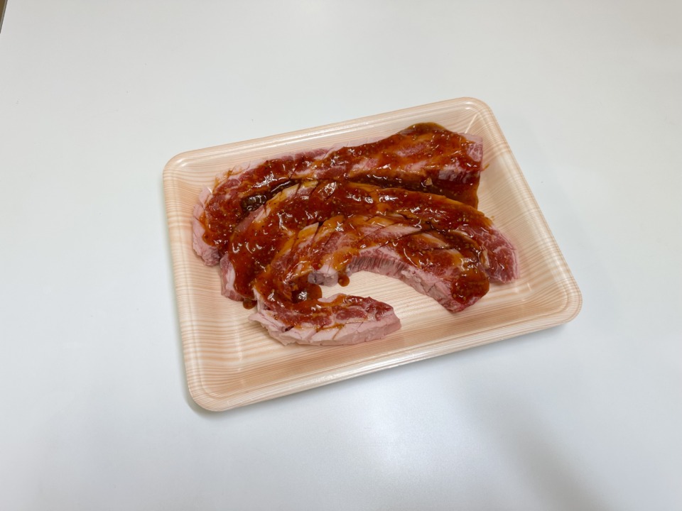 ①極厚モンスター牛ドラゴンビーフ500g（特製タレ）