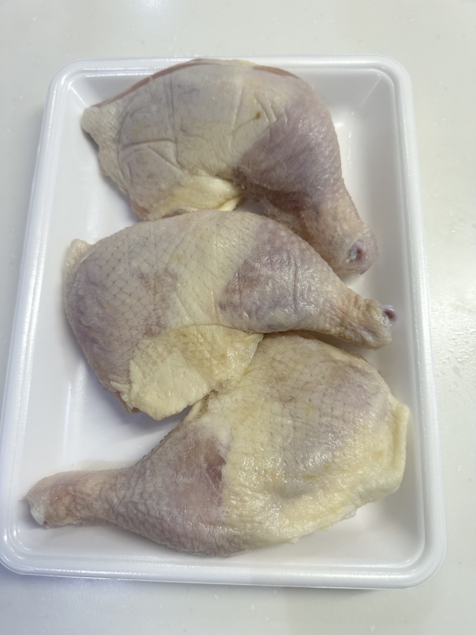 ㊶輸入冷凍鶏骨付き3本入り